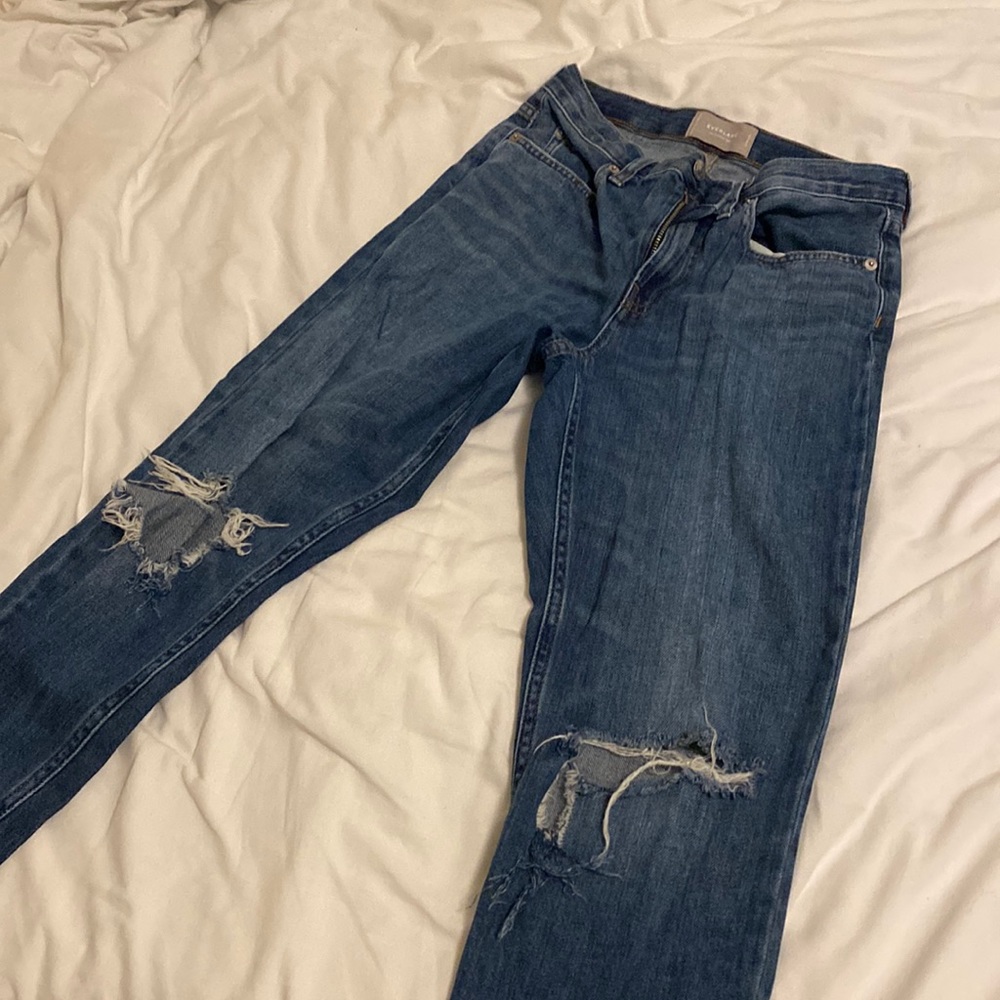 The summer Jean from every lane. Size 25 regular. Cute distressed jeans